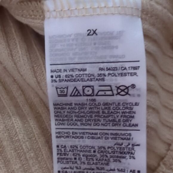 Old Navy Tan V Neck Ribbed Tank Top - Picture 6 of 6